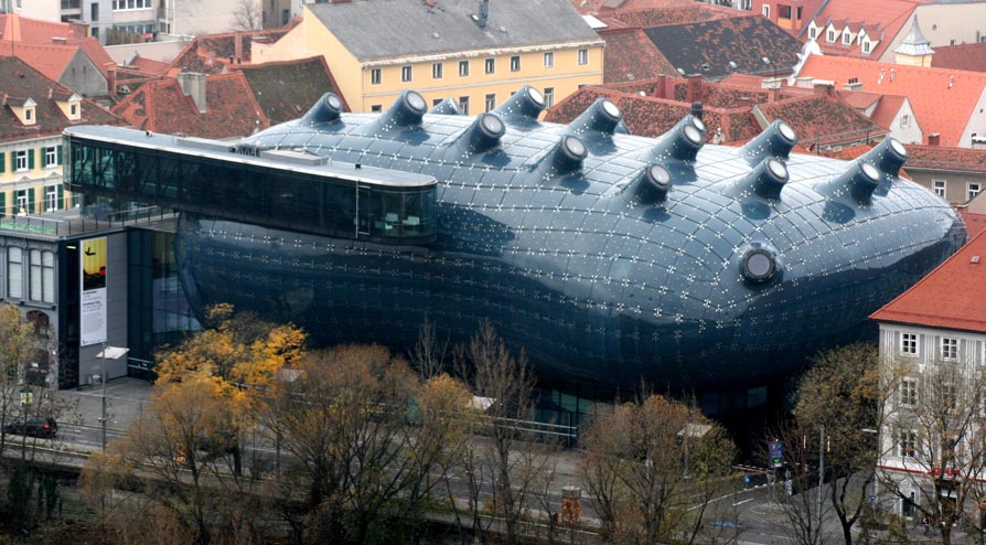 Cobertura em Acrílico do Museu Kunsthaus Graz na Áustria