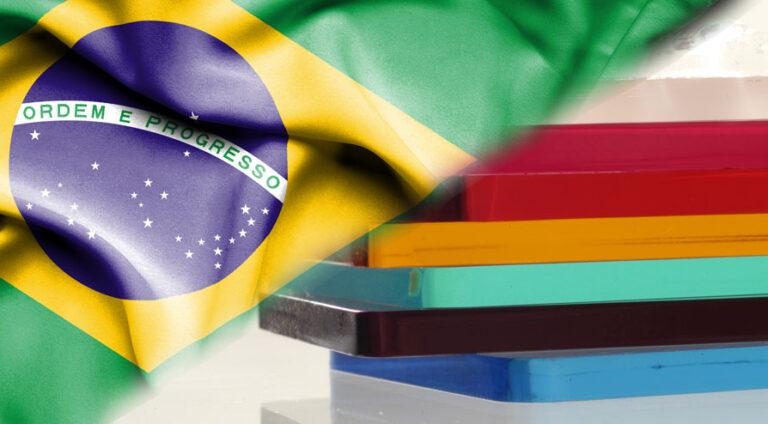 Mercado brasileiro de chapas plásticas: 2025